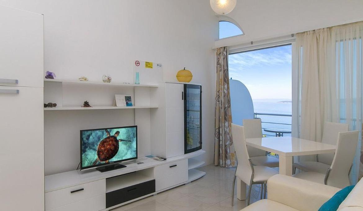 Villa Issea Brela Ngoại thất bức ảnh