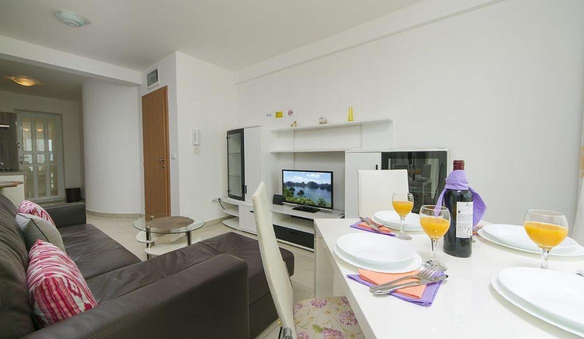 Villa Issea Brela Ngoại thất bức ảnh
